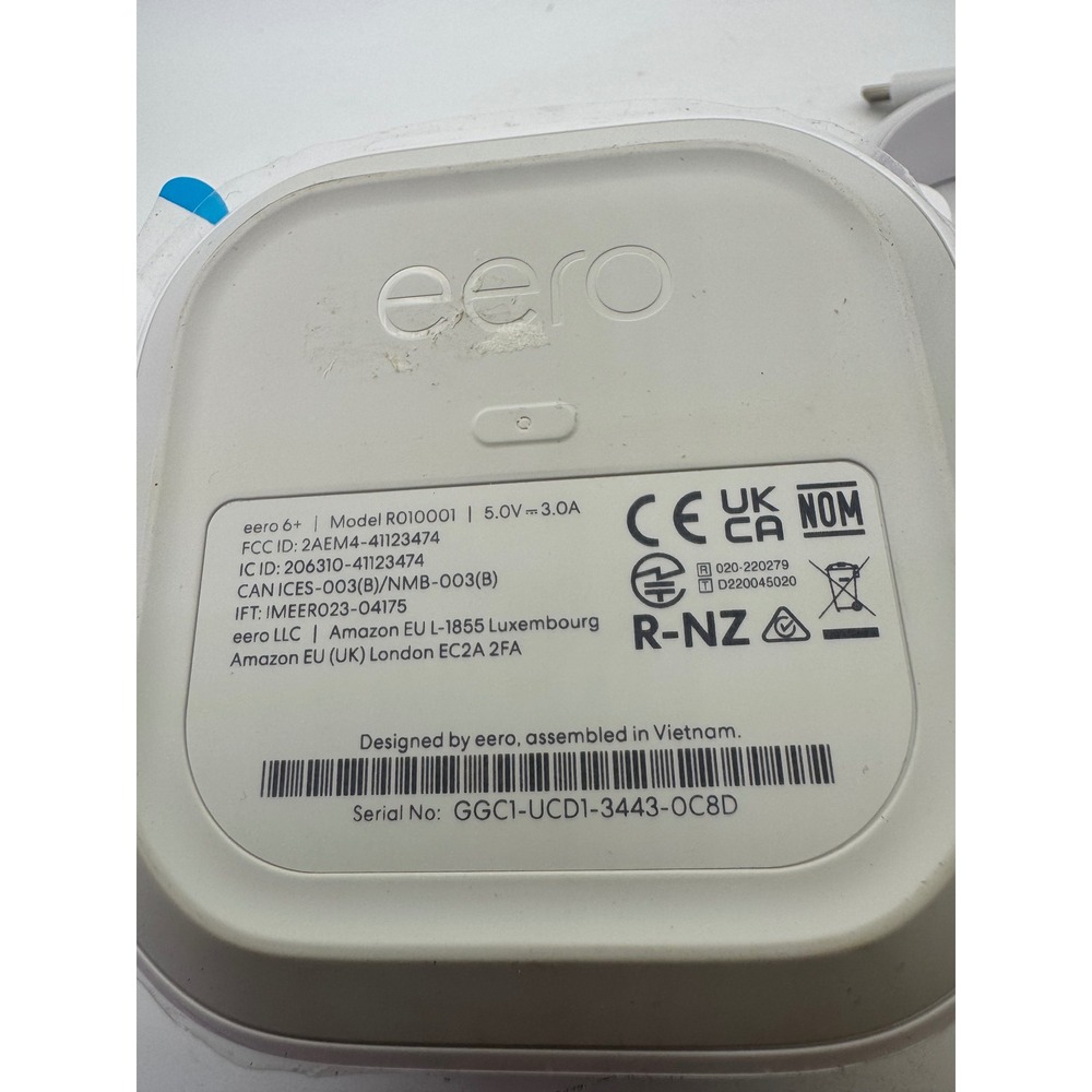 eero 6 Plus WiFi 6 Mesh Router System model r010001 - Picture 6 of 7